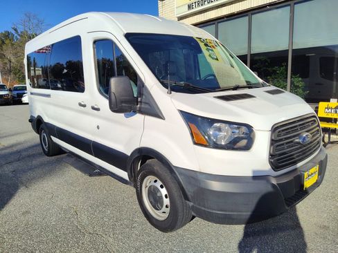 Used 2019 Ford Transit 350 XL image 2
