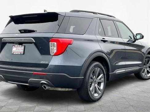 Certified 2023 Ford Explorer XLT w/ Equipment Group 202A image 11