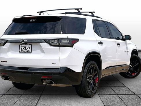 Used 2021 Chevrolet Traverse Premier w/ Redline Edition AWD/4WD image 12