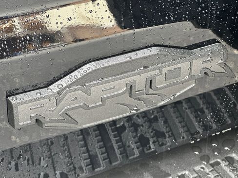 New 2025 Ford Bronco Raptor image 8