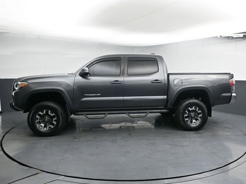 Used 2022 Toyota Tacoma TRD Off-Road image 5