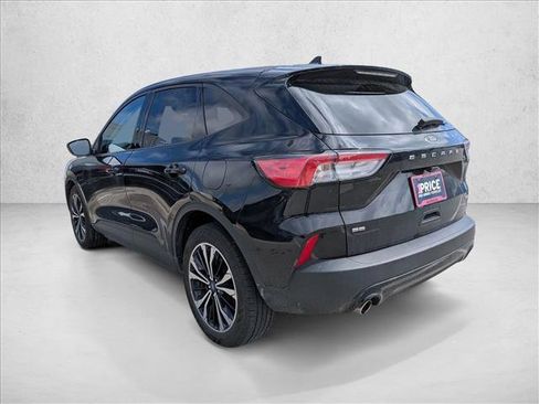 Certified 2022 Ford Escape SE w/ SE Sport Appearance Package FWD image 6