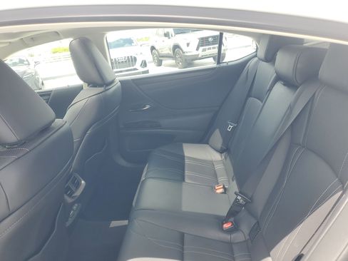 Certified 2024 Lexus ES 350 w/ Technology Package FWD image 11