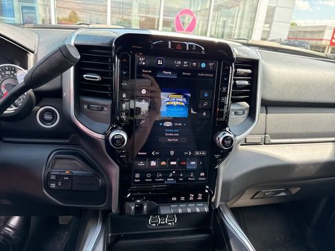 Used 2024 RAM 2500 Big Horn w/ Night Edition AWD/4WD image 8