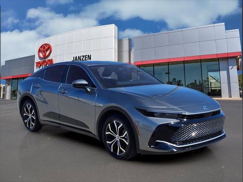 Certified 2024 Toyota Crown XLE image 1