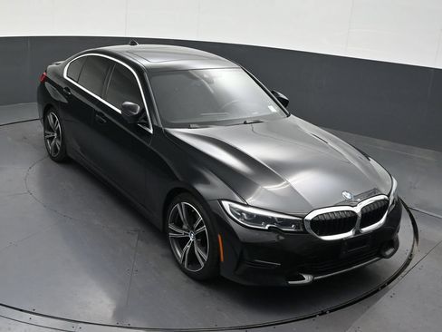 Used 2021 BMW 330i Sedan w/ Premium Package RWD image 21