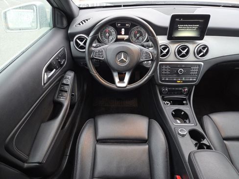 Used 2017 Mercedes-Benz GLA 250 GLA 250 image 21