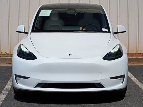 Used 2023 Tesla Model Y Performance AWD/4WD image 43