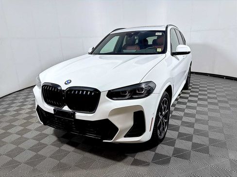 Certified 2024 BMW X3 xDrive30i w/ Premium Package AWD/4WD image 3