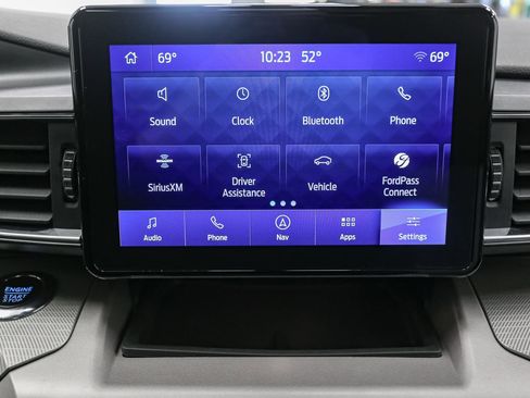 Used 2023 Ford Explorer XLT w/ Equipment Group 202A AWD/4WD image 28