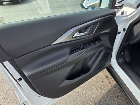 New 2026 Chevrolet Equinox EV LT w/ Comfort Package image 22