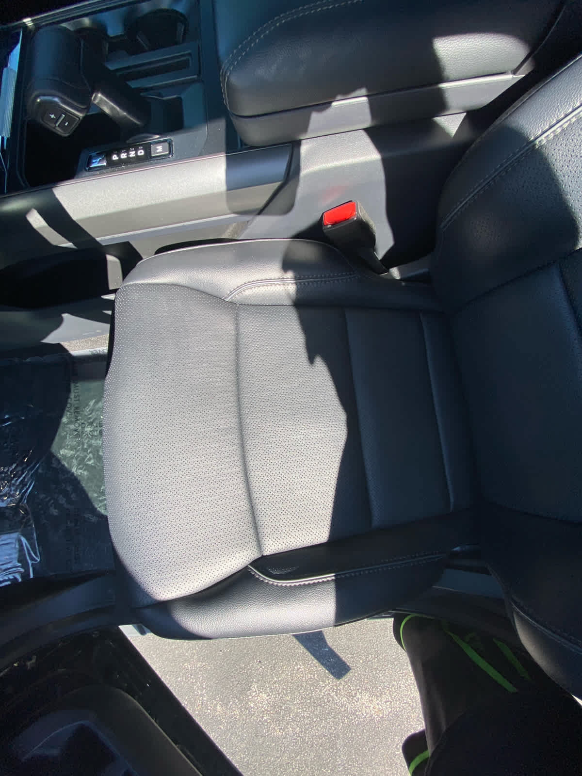 Used 2024 Ford F150 Lariat w/ Equipment Group 502A High AWD/4WD image 26