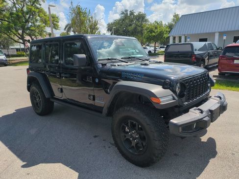 Used 2025 Jeep Wrangler Unlimited Sport S 4xe AWD/4WD image 2