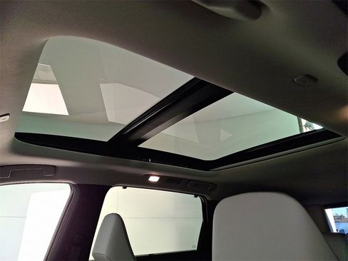 Certified 2026 INFINITI QX60 Luxe w/ Cargo Package image 15