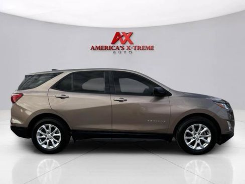 Used 2018 Chevrolet Equinox LS FWD image 7