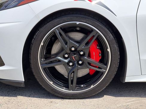 Used 2022 Chevrolet Corvette Stingray Preferred Cpe w/ Z51 Performance Package RWD image 12