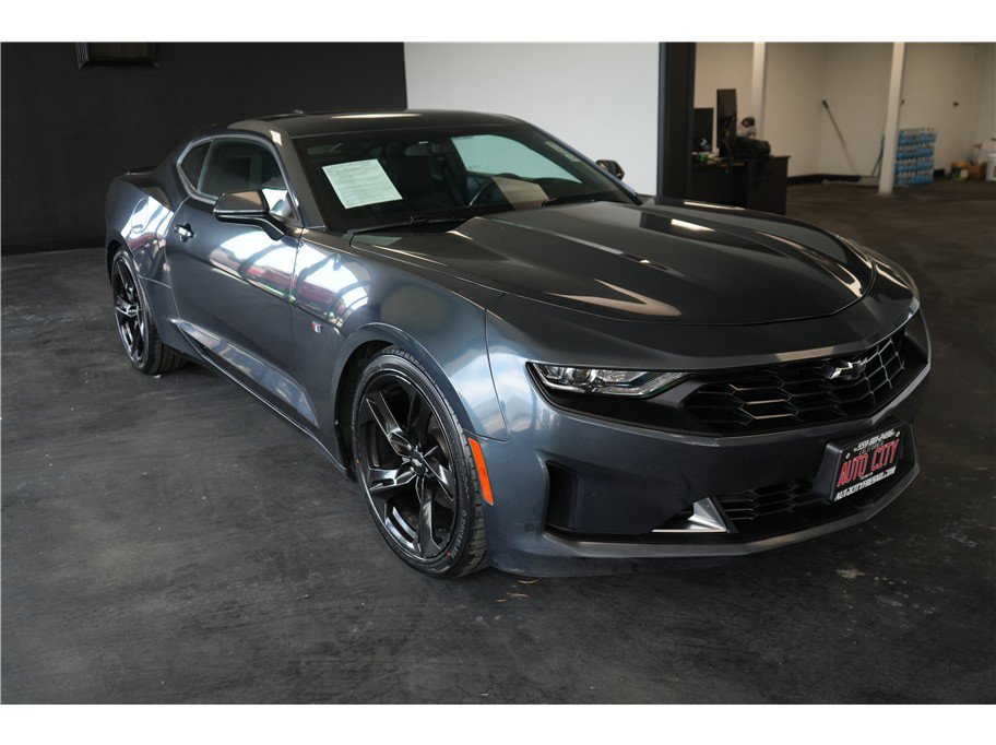 Used 2019 Chevrolet Camaro LT w/ RS Package RWD image 9