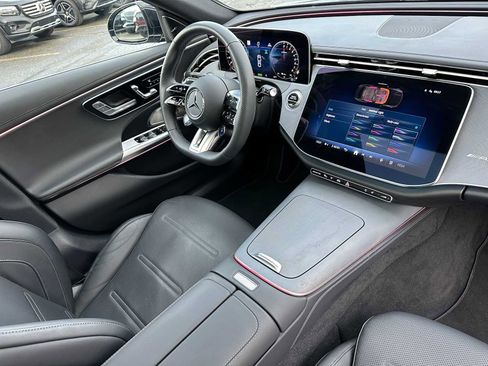 Used 2025 Mercedes-Benz E 53 AMG e 4MATIC Sedan image 11