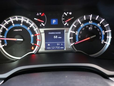 Used 2015 Toyota 4Runner SR5 RWD image 26