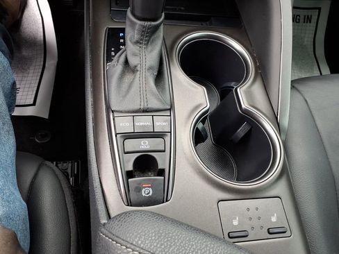 Used 2021 Toyota Camry XSE image 13