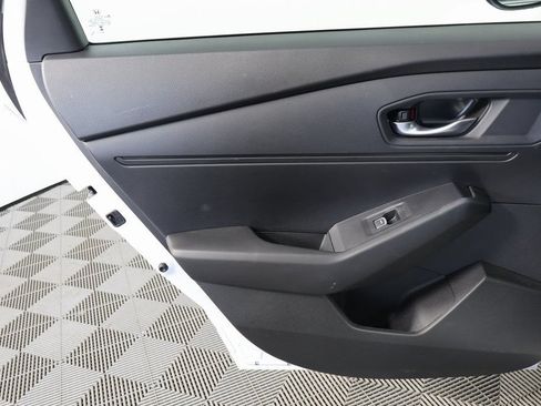 Used 2025 Honda Accord LX image 13