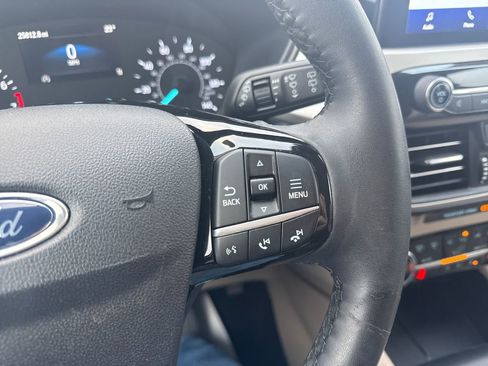 Used 2022 Ford Escape SE w/ Convenience Package image 32