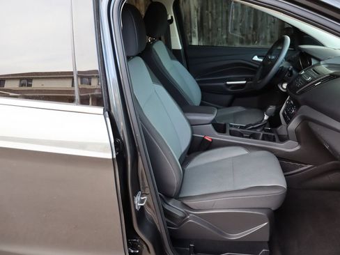 Used 2017 Ford Escape SE image 22