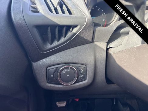 Used 2015 Ford Transit Connect XLT image 11