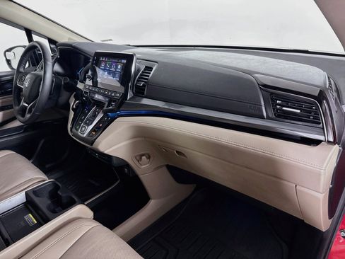Certified 2024 Honda Odyssey Elite image 40