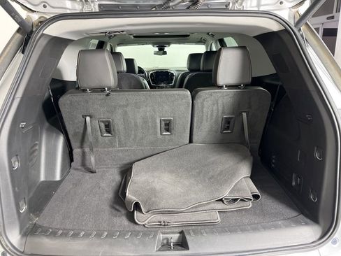 Used 2020 Chevrolet Traverse Premier image 21