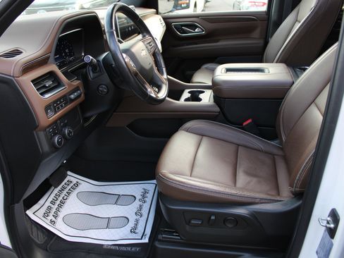 Used 2023 Chevrolet Tahoe High Country image 12