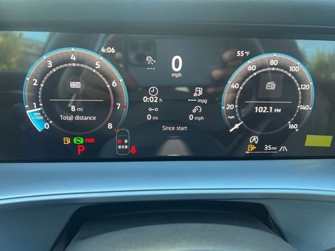 New 2026 Volkswagen Tiguan SE image 32