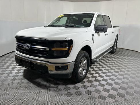 Used 2024 Ford F150 XLT w/ Tow/Haul Package AWD/4WD image 4