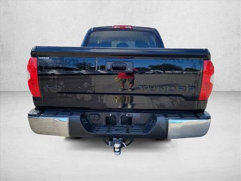 Used 2017 Toyota Tundra SR5 w/ SR5 Upgrade Package AWD/4WD image 6