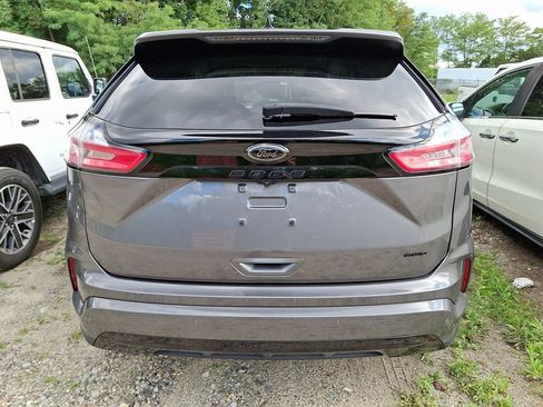 Used 2023 Ford Edge SE w/ Black Appearance Package AWD/4WD image 5