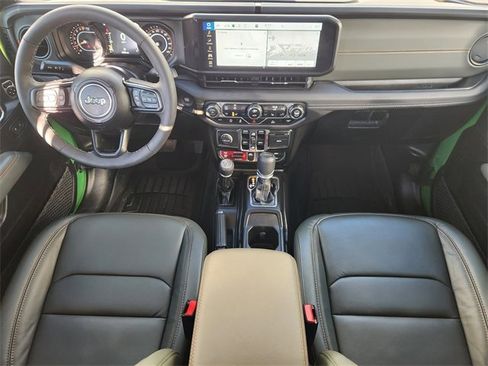 Used 2025 Jeep Gladiator Mojave w/ Convenience Group image 26