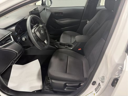 Used 2023 Toyota Corolla LE image 12