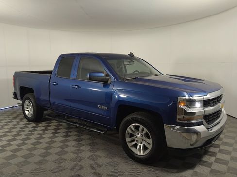 Used 2019 Chevrolet Silverado 1500 LT w/ Texas Edition RWD image 11