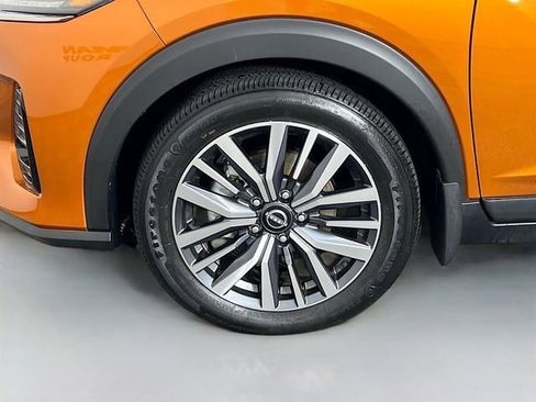 Used 2024 Nissan Kicks SR w/ SR Premium Package image 26