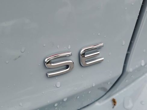 New 2026 Volkswagen Jetta SE FWD image 6