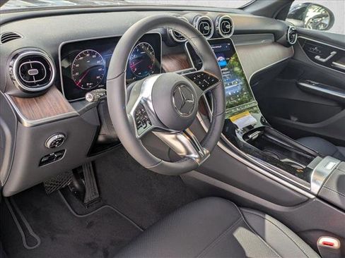 New 2026 Mercedes-Benz GLC 300 4MATIC image 3