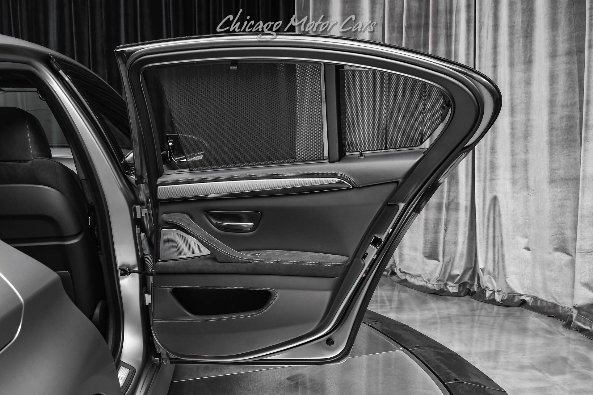 Used 2015 BMW M5 RWD image 38