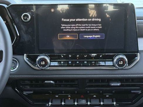 New 2026 Chevrolet Colorado LT image 15