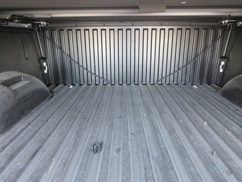 Used 2025 Toyota Tundra Limited AWD/4WD image 16