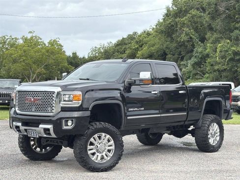 Used 2015 GMC Sierra 2500 Denali w/ Duramax Plus Package AWD/4WD image 1