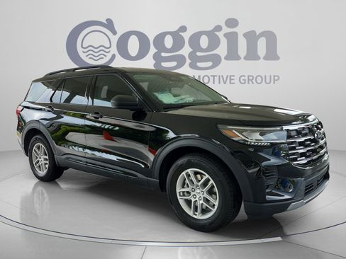 New 2026 Ford Explorer Active RWD image 7