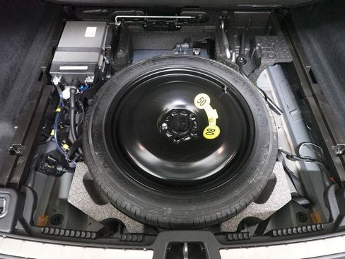 Used 2023 Volvo XC60 B5 Core image 28