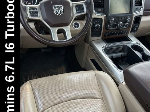 Used 2017 RAM 2500 Laramie w/ Convenience Group image 5