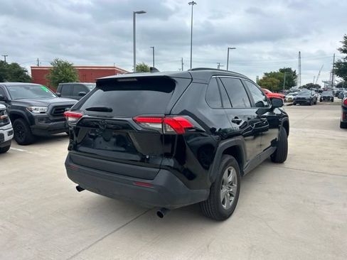 Used 2025 Toyota RAV4 XLE w/ Convenience Package AWD/4WD image 4