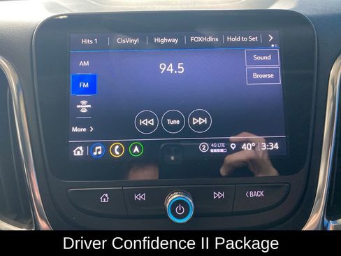 Used 2022 Chevrolet Equinox LT FWD image 2